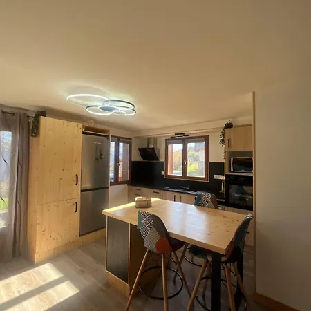 Apartment De 100m2 Dans Un Jarrier